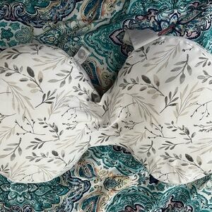 Boppy Side Sleeper Pregnancy Pillow